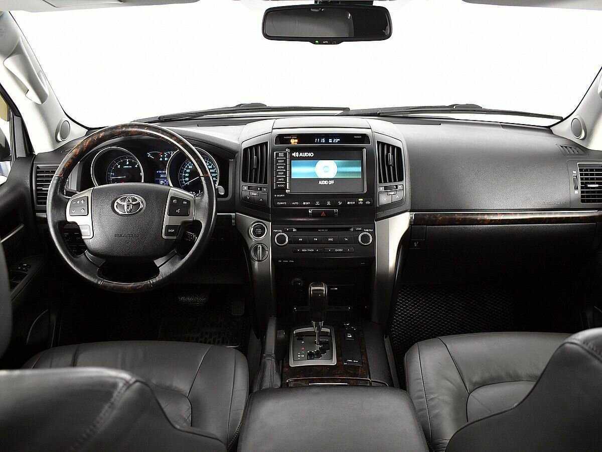Купить Toyota Land Cruiser с пробегом. Фото: #9