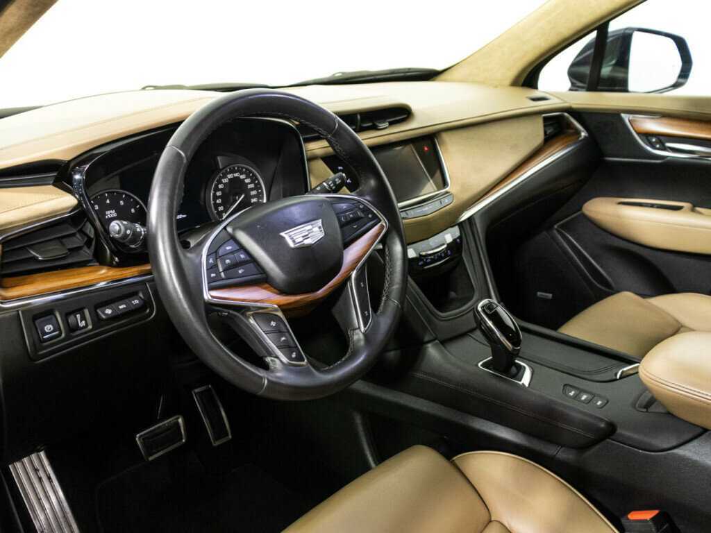 Купить Cadillac XT5 с пробегом. Фото: #10