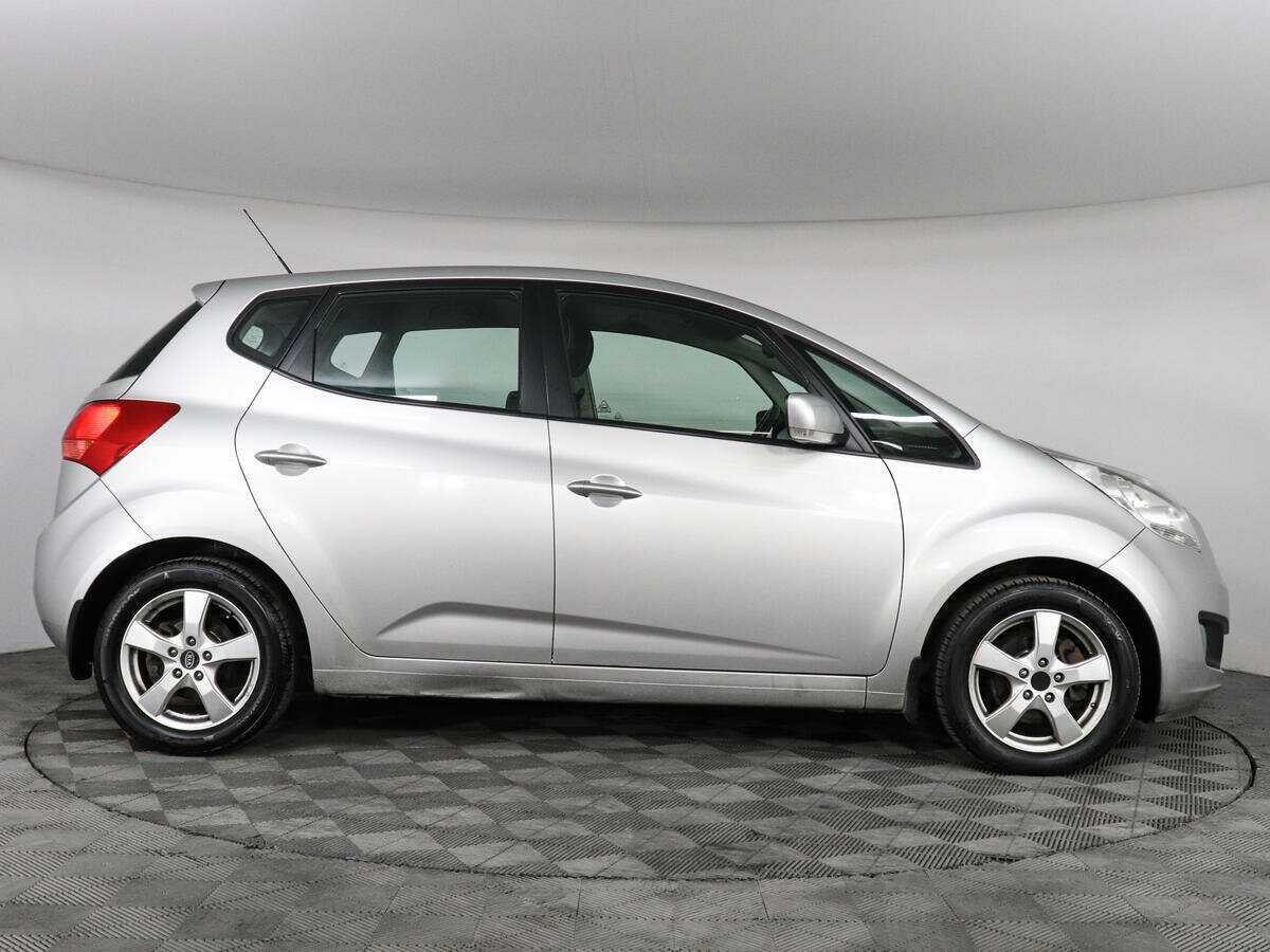 Купить Kia Venga с пробегом. Фото: #3