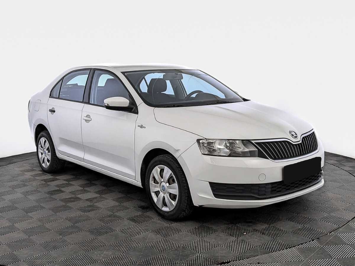 Купить Skoda Rapid с пробегом. Фото: #2