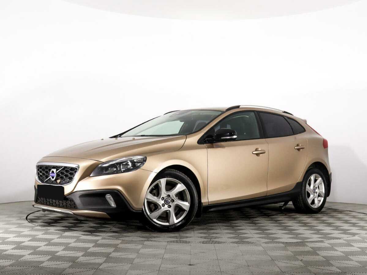 Купить Volvo V40 Cross Country с пробегом. Посмотреть фото