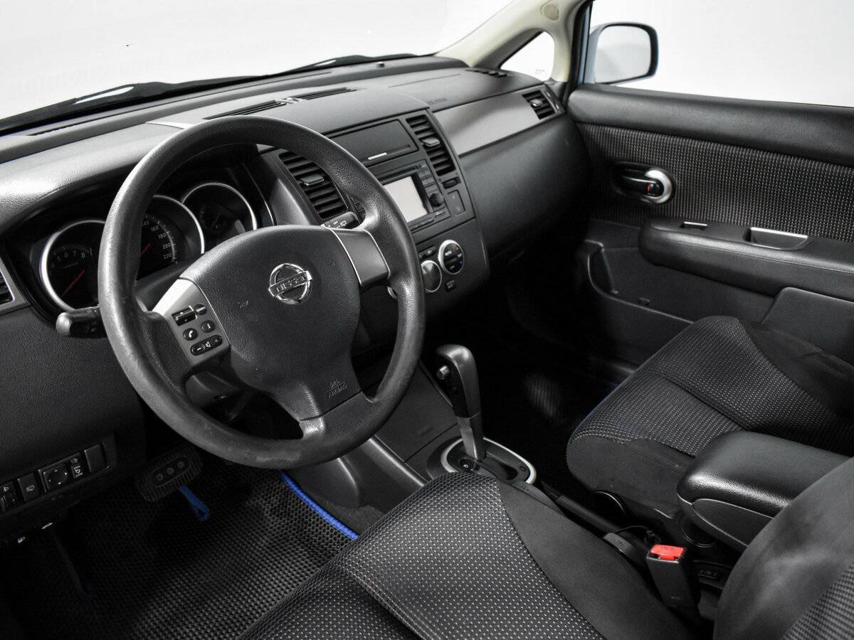 Купить Nissan Tiida с пробегом. Фото: #8