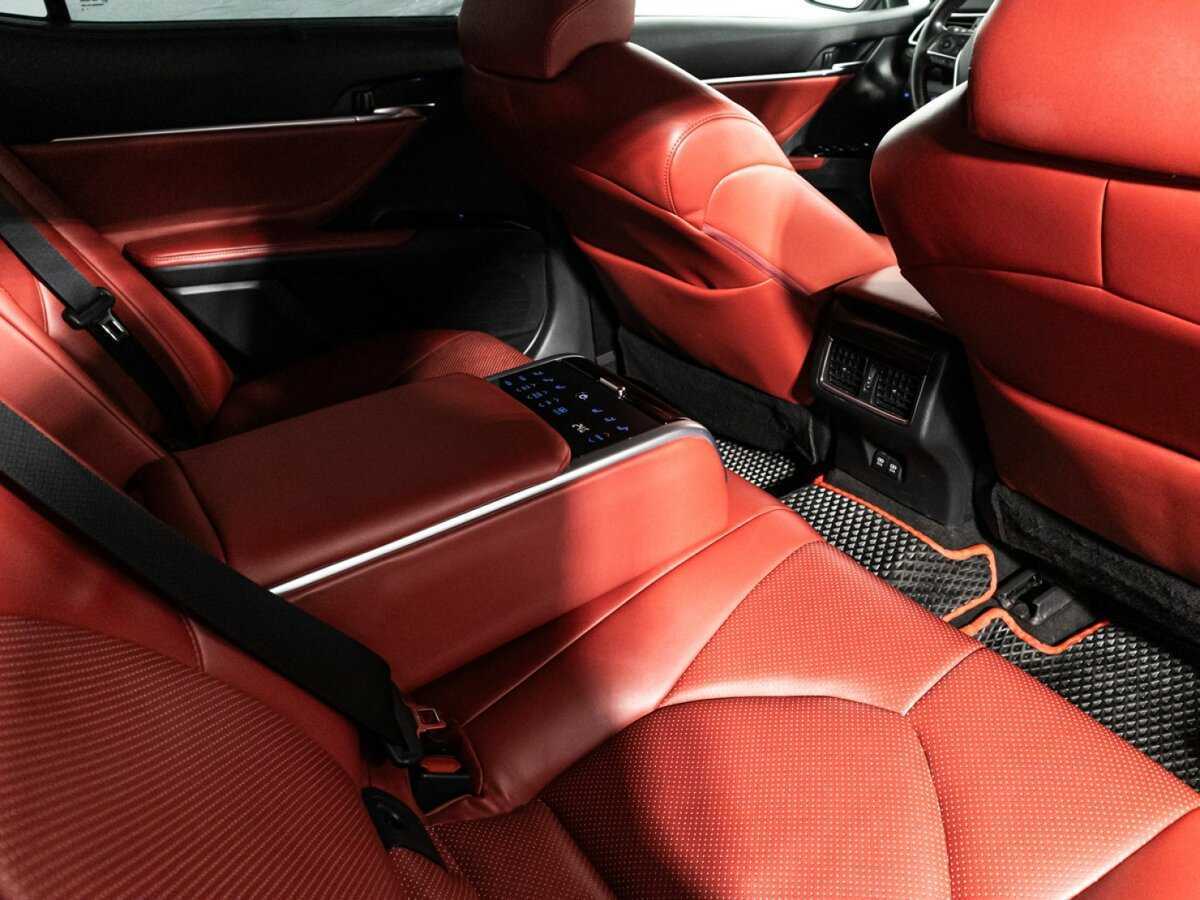 Купить Toyota Camry с пробегом. Фото: #25