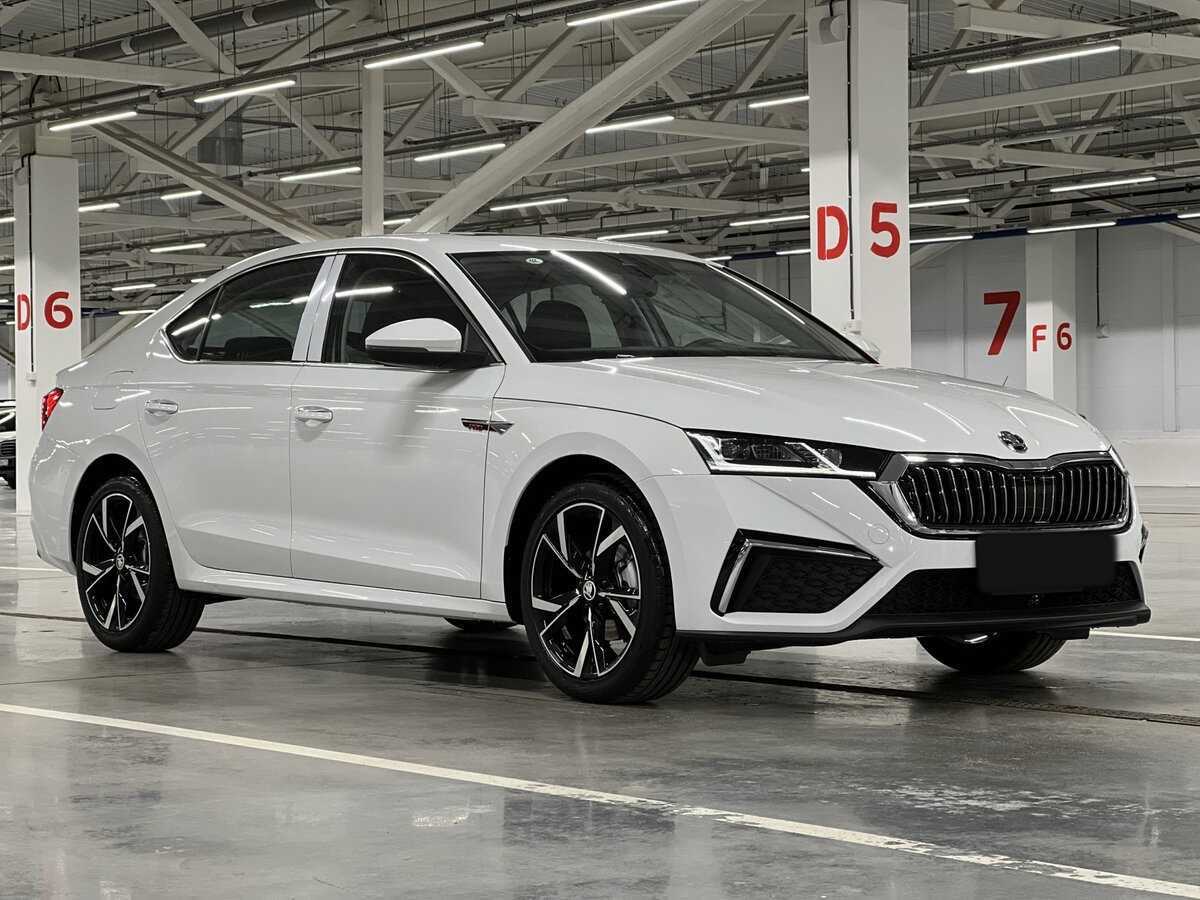 Купить Skoda Octavia с пробегом. Фото: #2