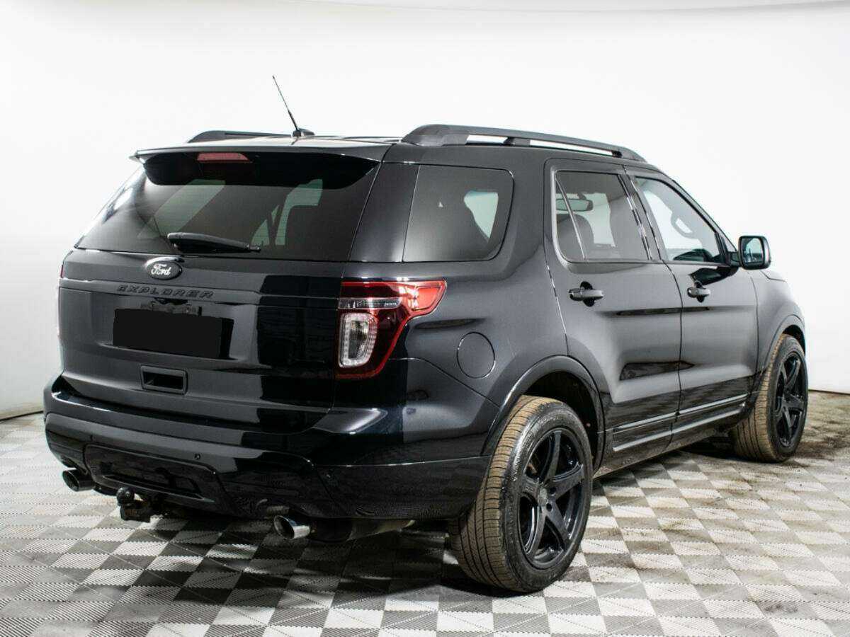 Купить Ford Explorer с пробегом. Фото: #3