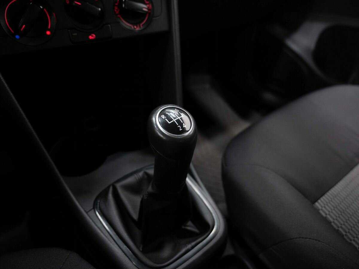 Купить Volkswagen Polo с пробегом. Фото: #19