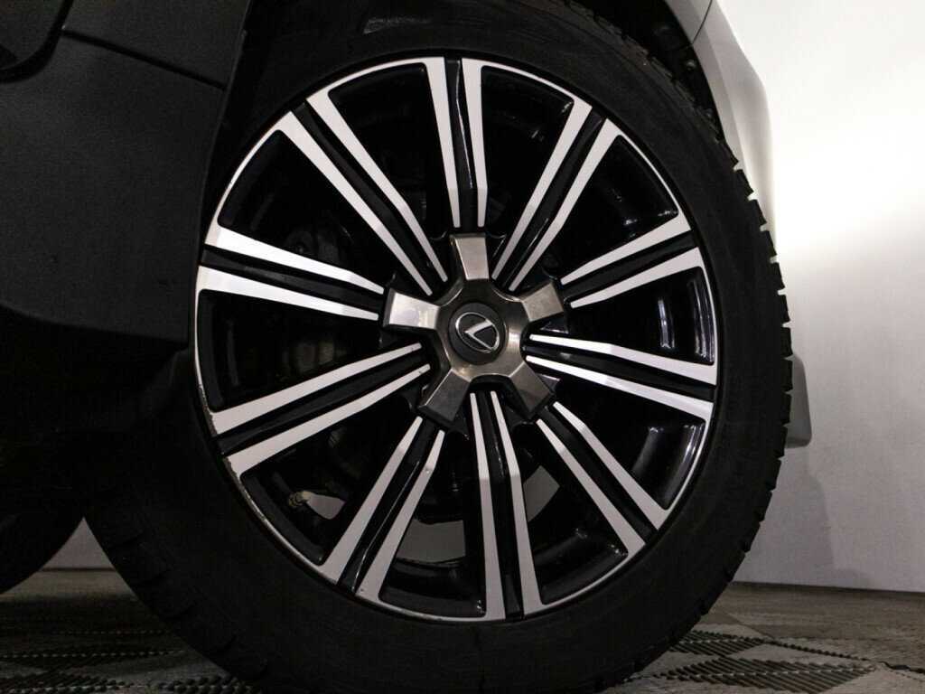 Купить Lexus LX с пробегом. Фото: #33