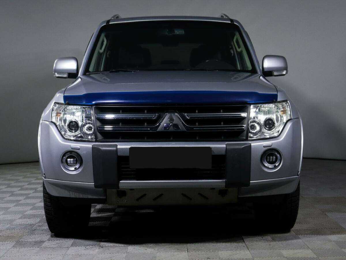 Купить Mitsubishi Pajero с пробегом. Фото: #1