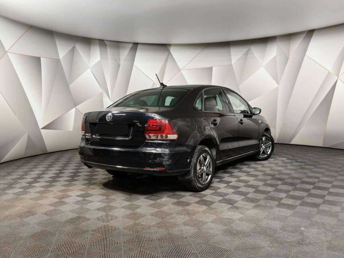 Купить Volkswagen Polo с пробегом. Фото: #1