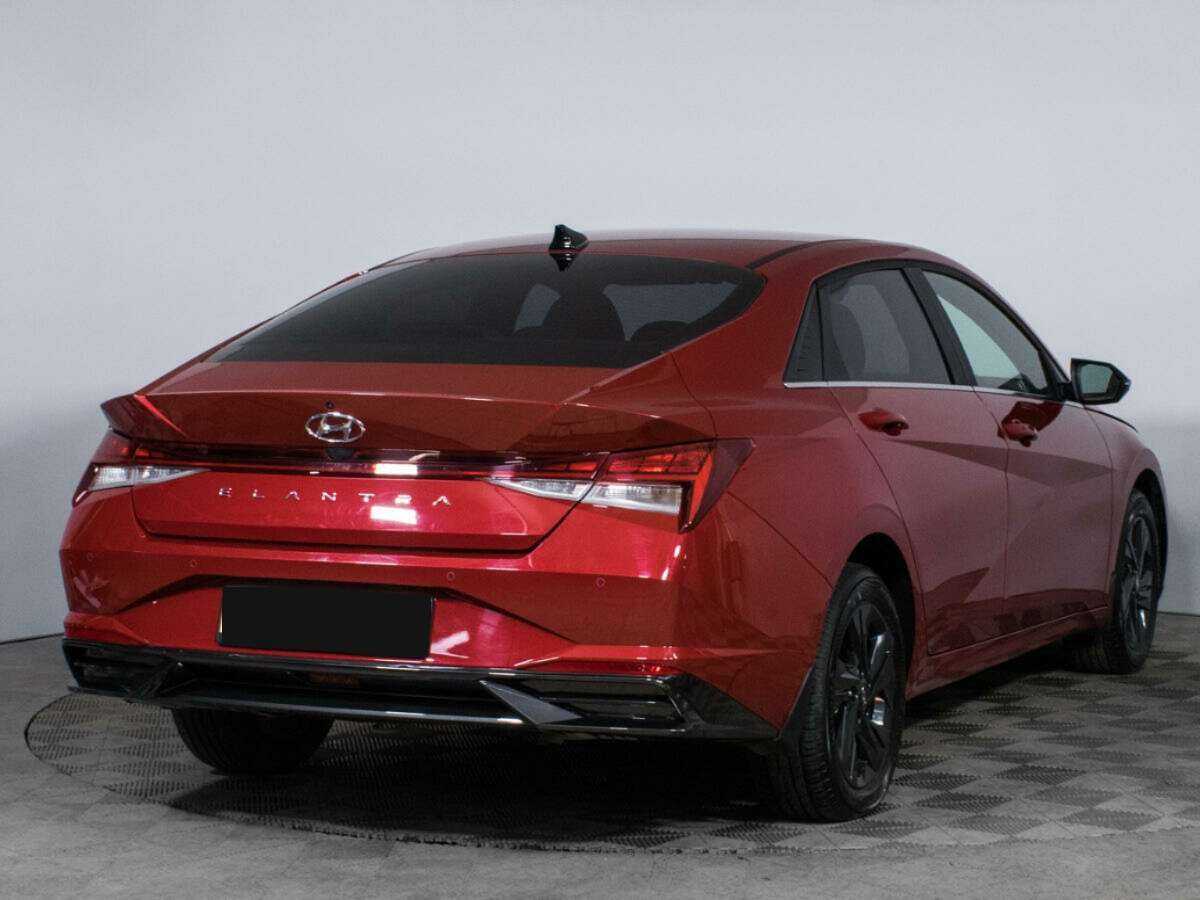 Купить Hyundai Elantra с пробегом. Фото: #4