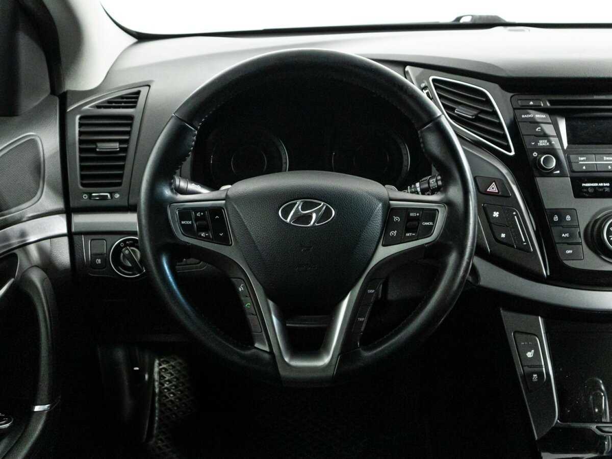 Купить Hyundai i40 с пробегом. Фото: #16