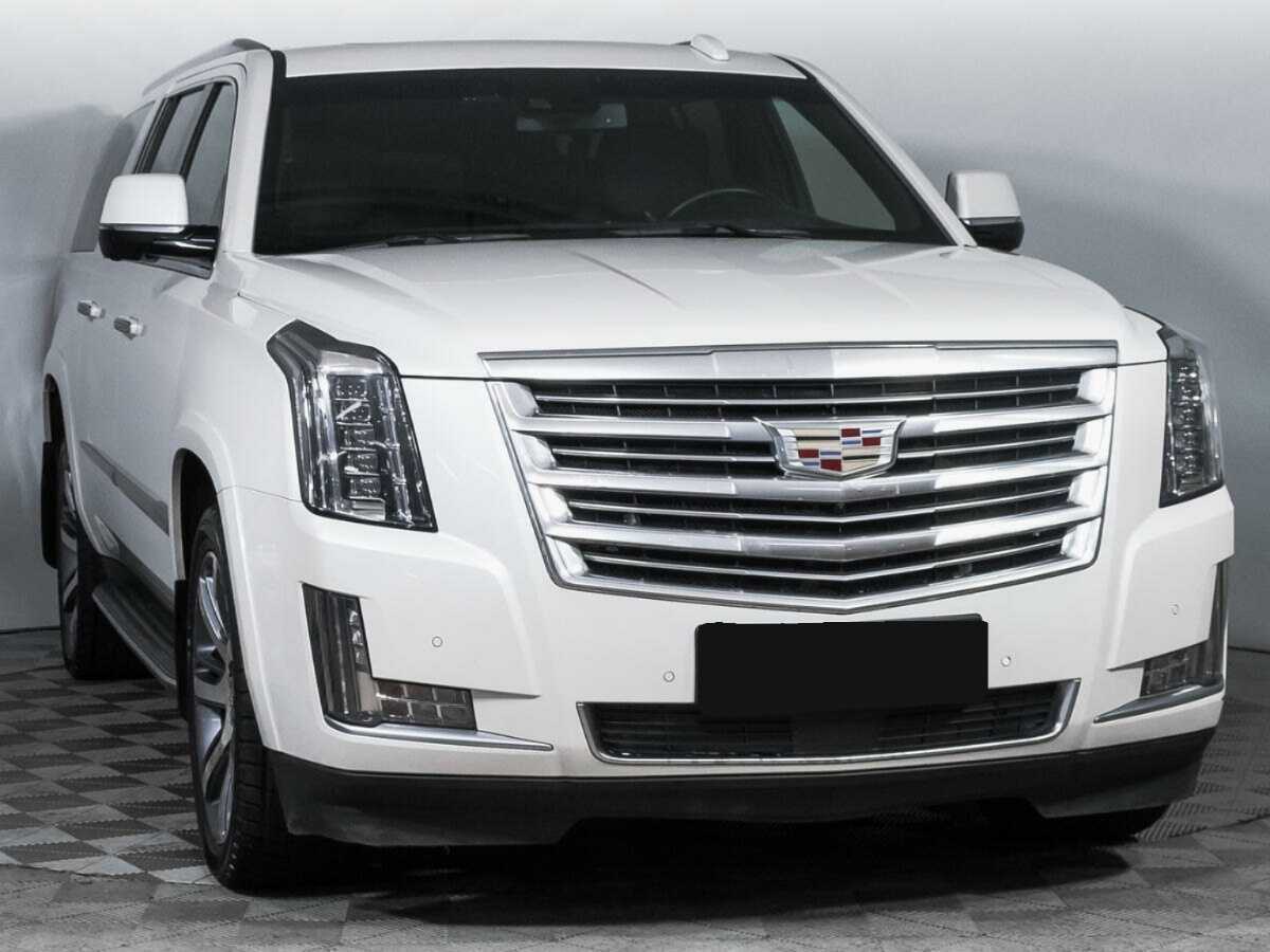 Купить Cadillac Escalade с пробегом. Фото: #2