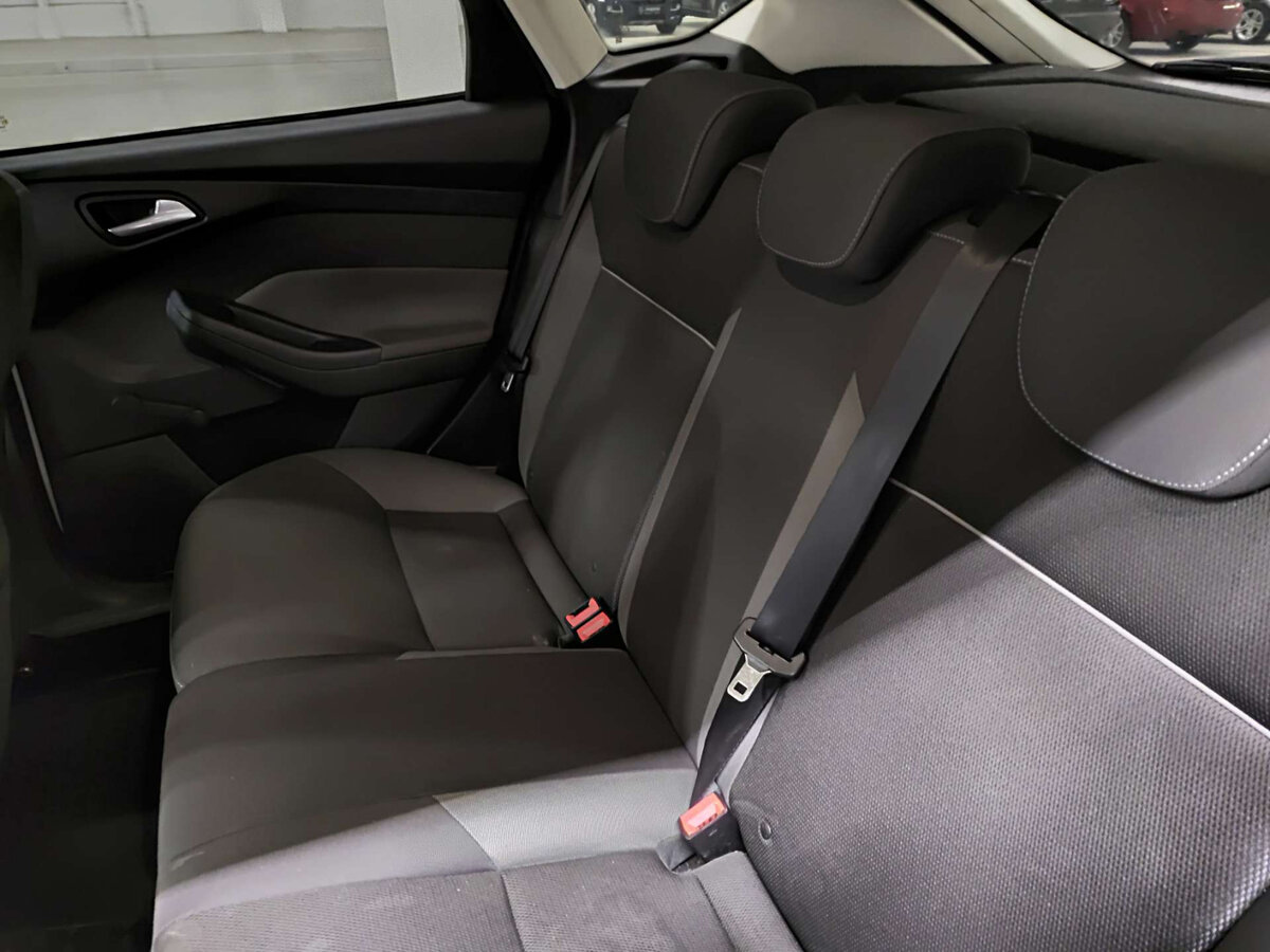 Купить Ford Focus с пробегом. Фото: #11
