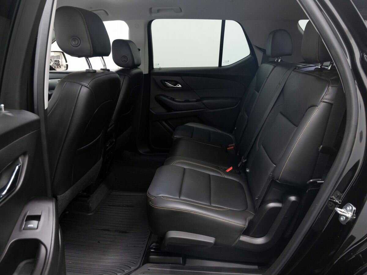 Купить Chevrolet Traverse с пробегом. Фото: #10