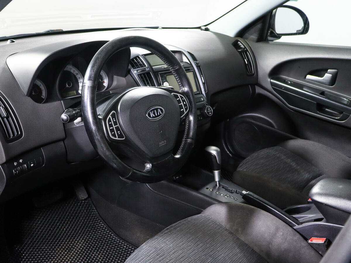 Купить Kia Ceed с пробегом. Фото: #11