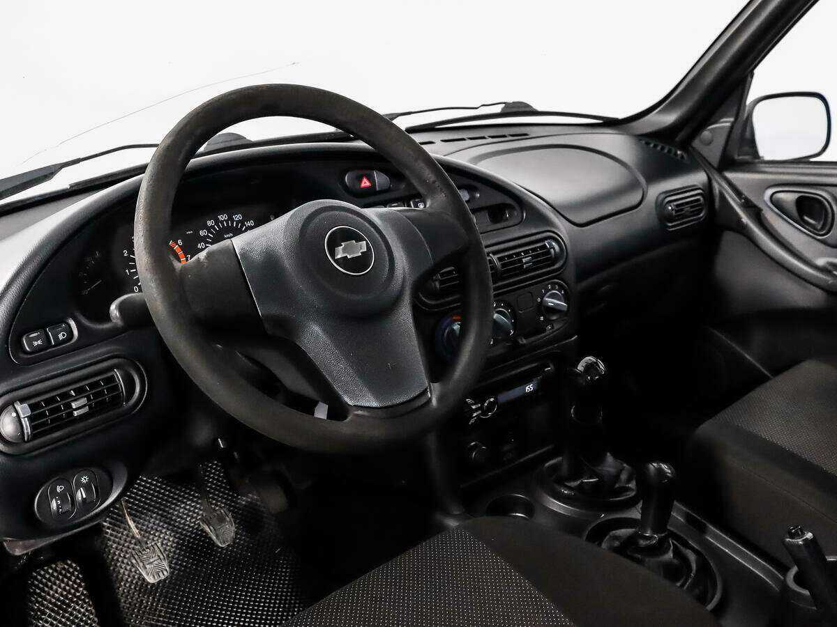 Купить Chevrolet Niva с пробегом. Фото: #8