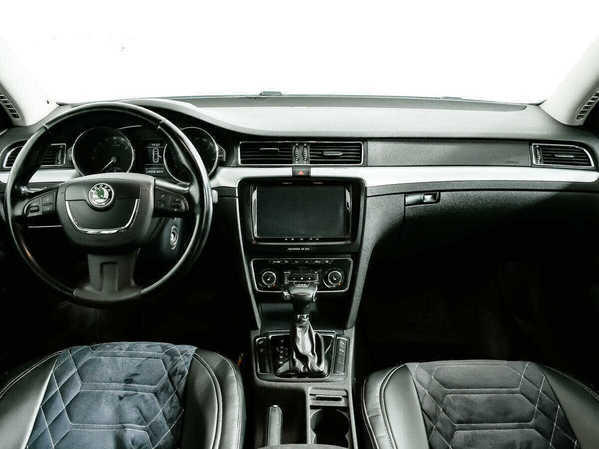 Купить Skoda Superb с пробегом. Фото: #10