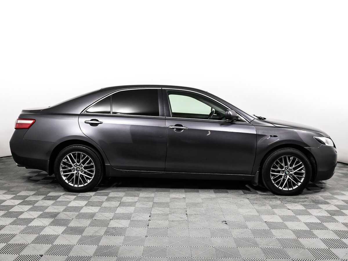 Купить Toyota Camry с пробегом. Фото: #3