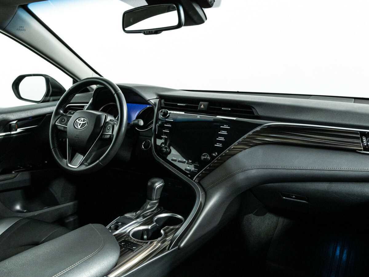 Купить Toyota Camry с пробегом. Фото: #8