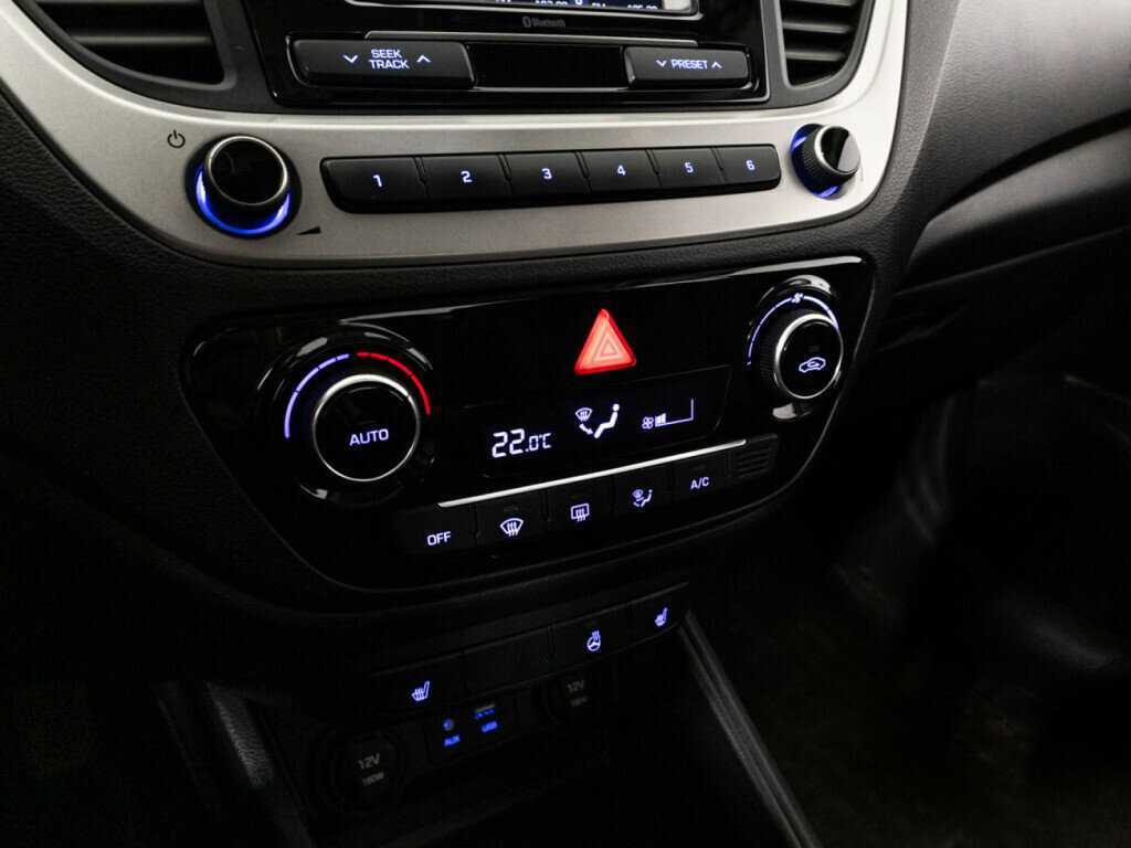 Купить Hyundai Solaris с пробегом. Фото: #14