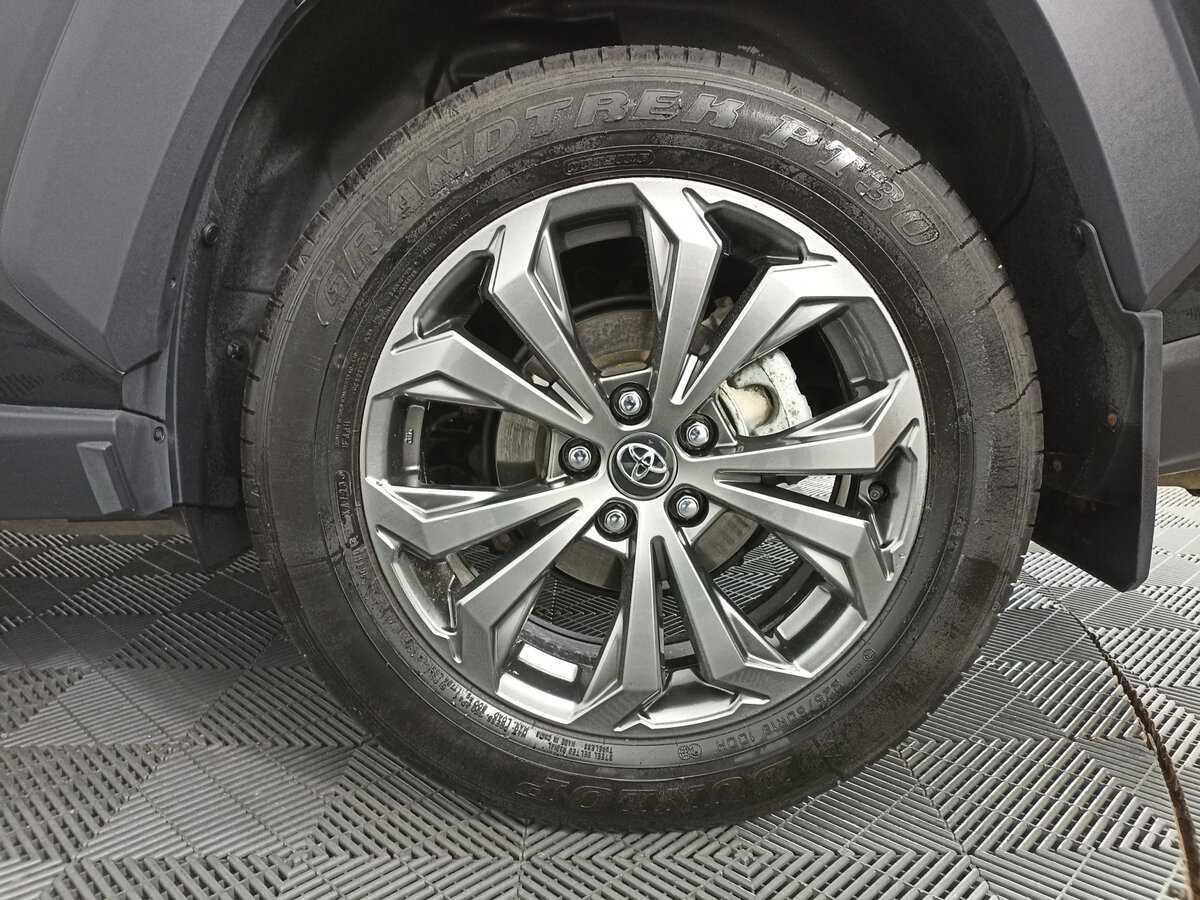 Купить Toyota RAV4 с пробегом. Фото: #15