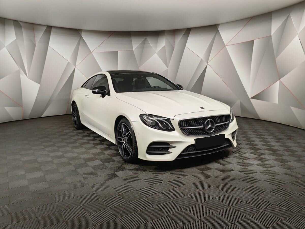 Купить Mercedes-Benz E-Класс с пробегом. Фото: #2