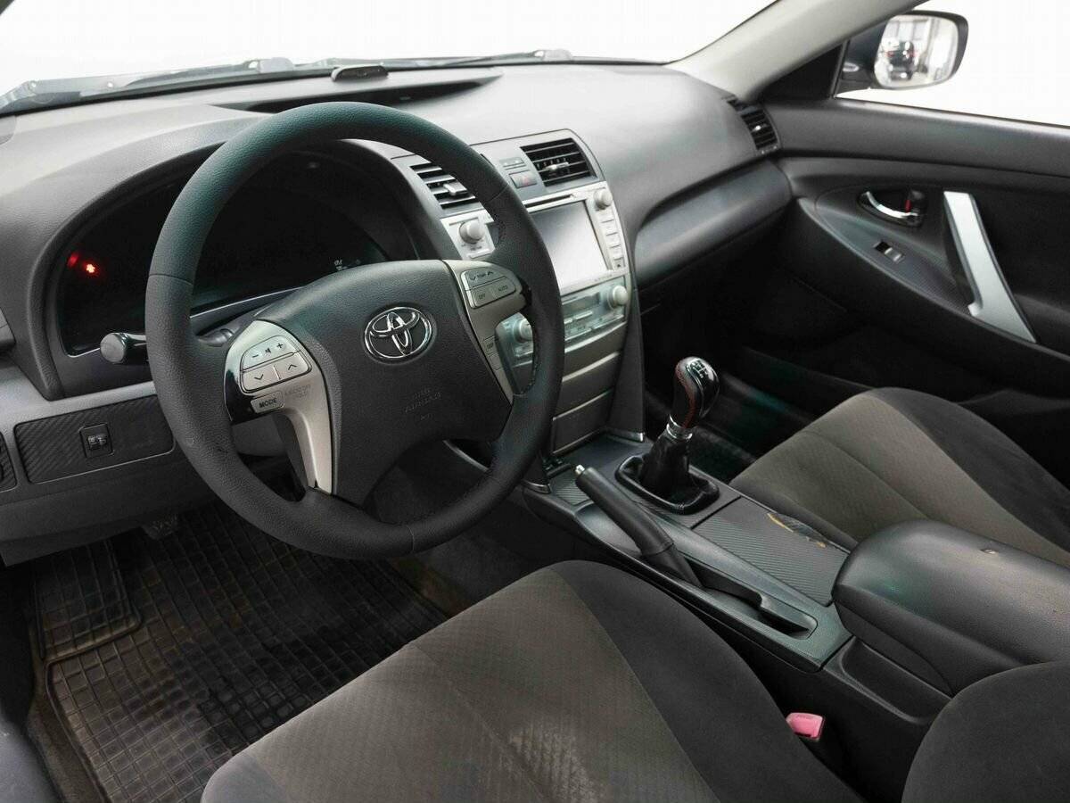 Купить Toyota Camry с пробегом. Фото: #6