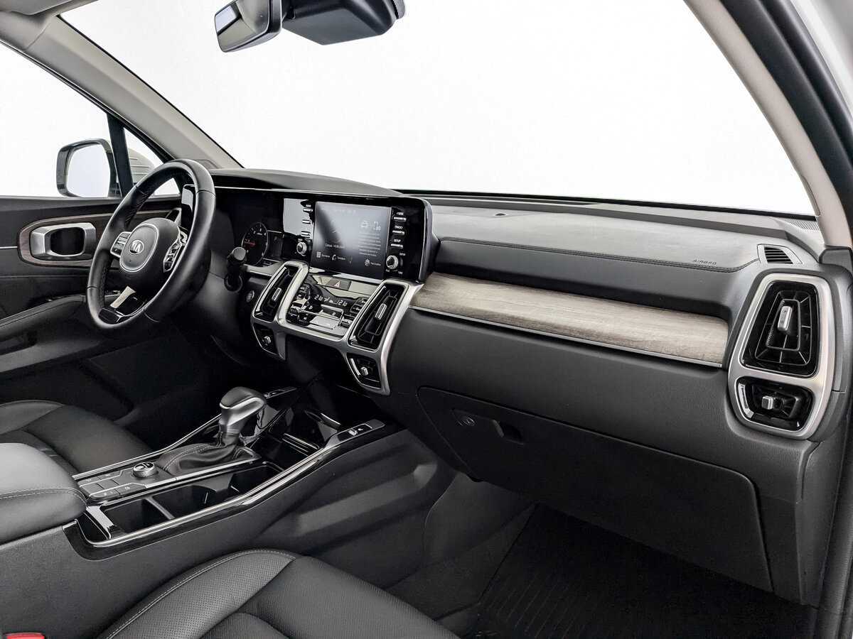 Купить Kia Sorento с пробегом. Фото: #8