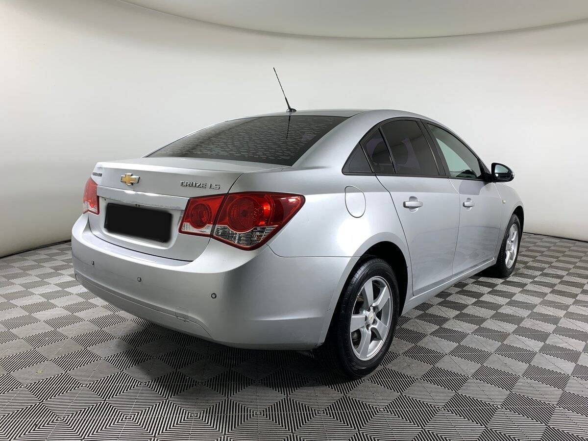 Купить Chevrolet Cruze с пробегом. Фото: #4