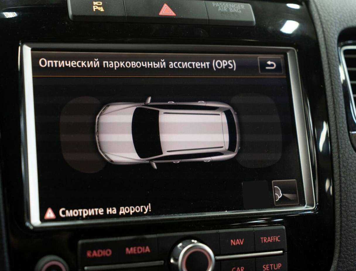 Купить Volkswagen Touareg с пробегом. Фото: #10
