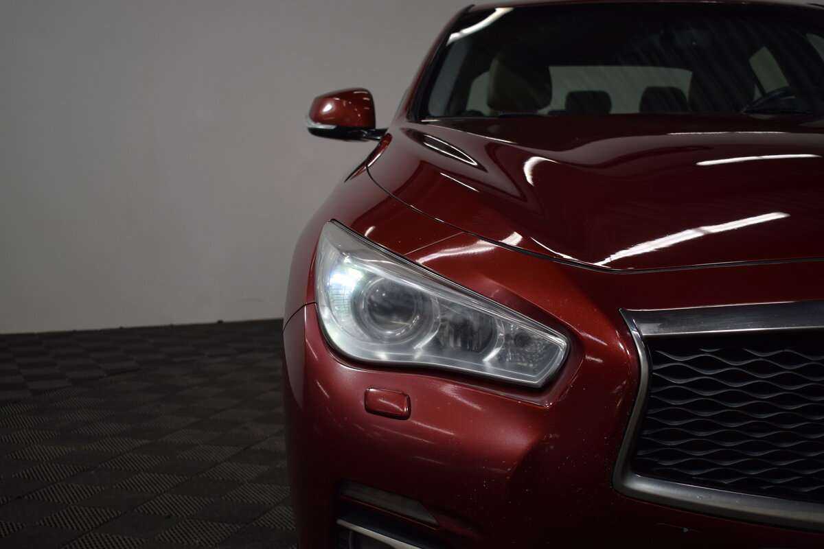 Купить Infiniti Q50 с пробегом. Фото: #31
