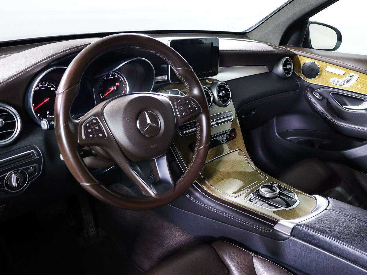 Купить Mercedes-Benz GLC с пробегом. Фото: #10