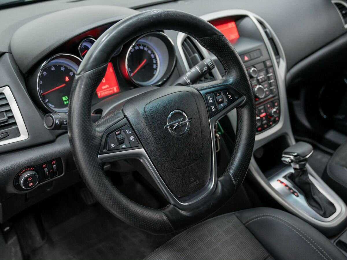 Купить Opel Astra с пробегом. Фото: #10