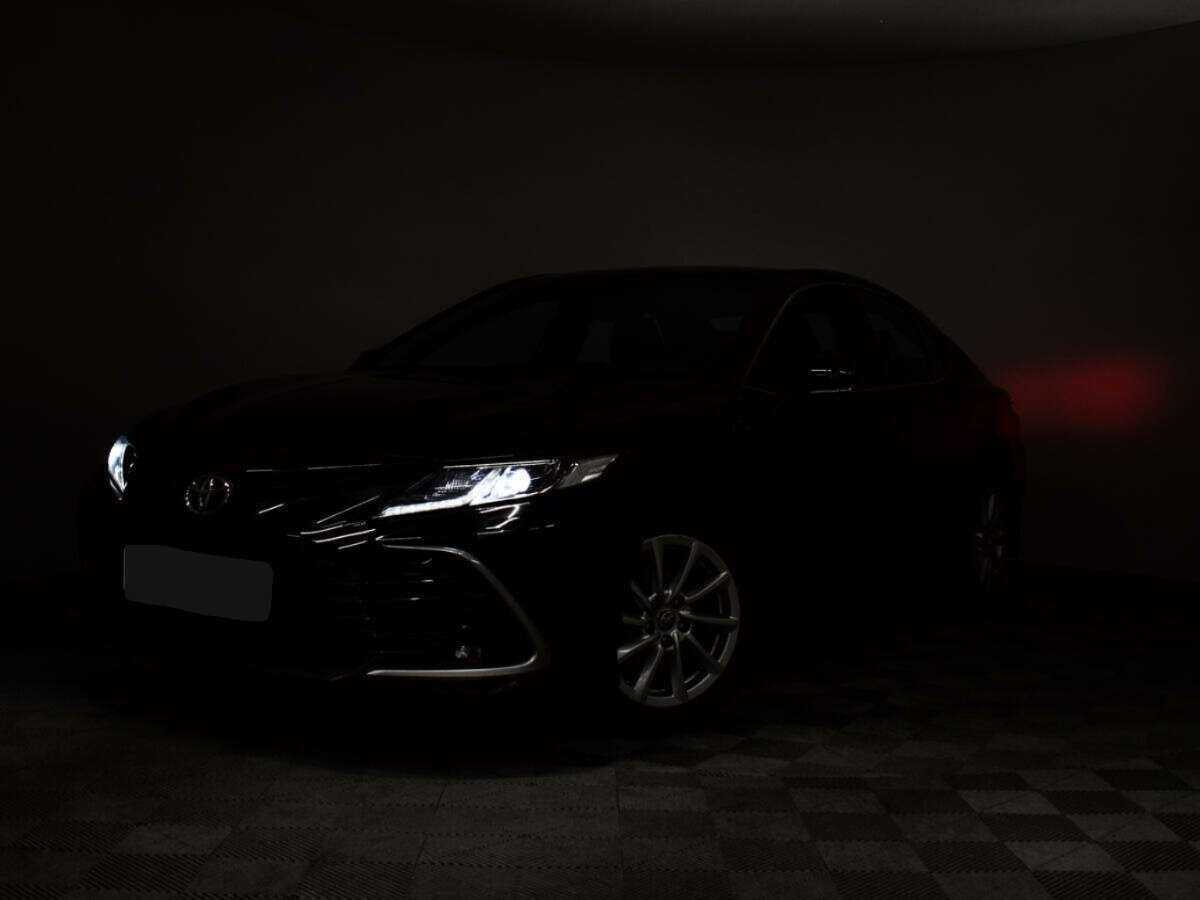 Купить Toyota Camry с пробегом. Фото: #1