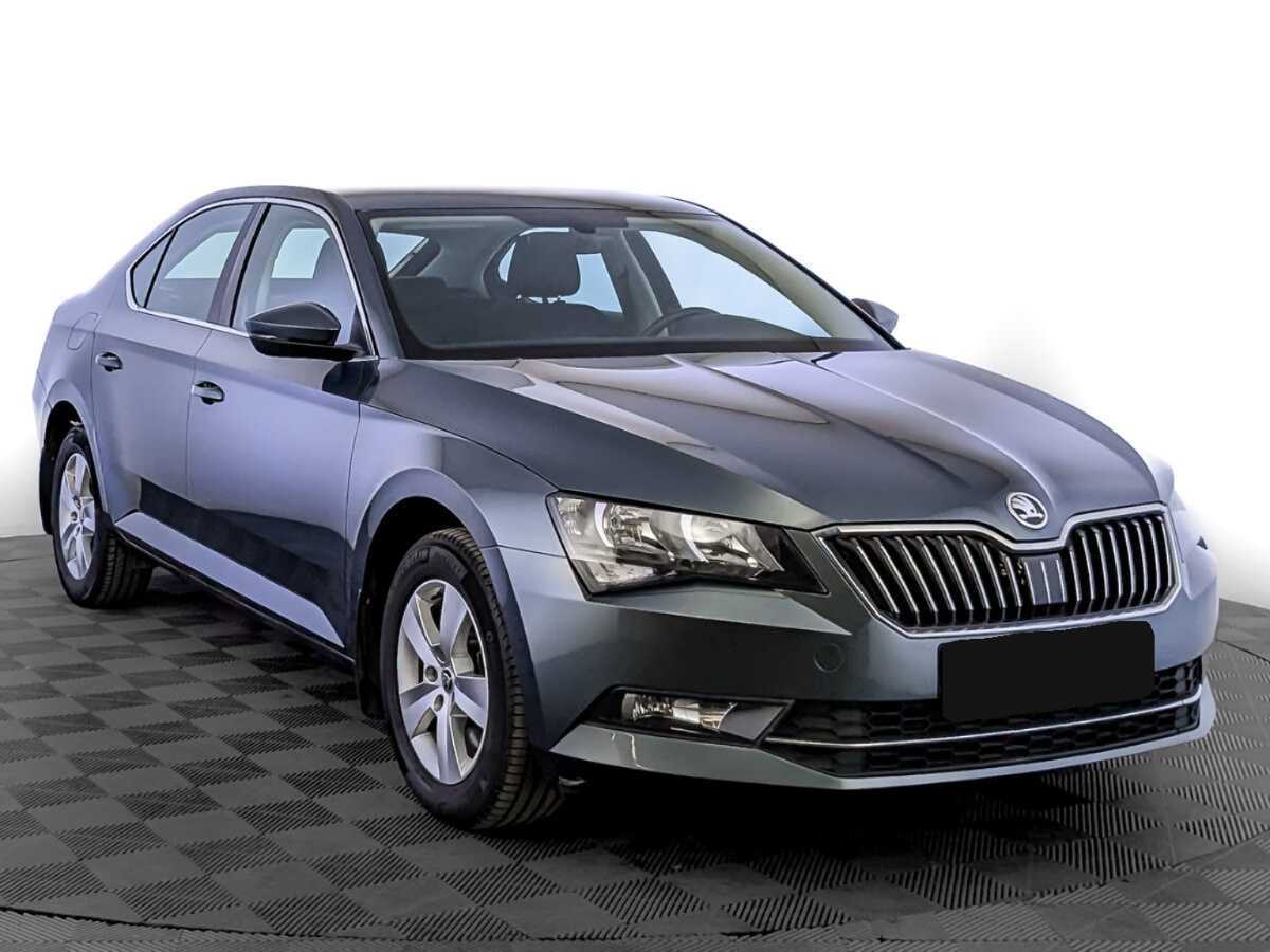 Купить Skoda Superb с пробегом. Фото: #2