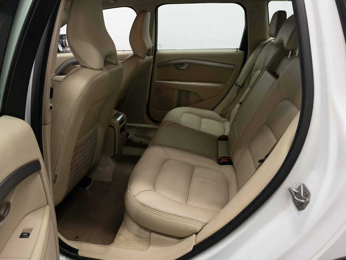 Купить Volvo XC70 с пробегом. Фото: #9