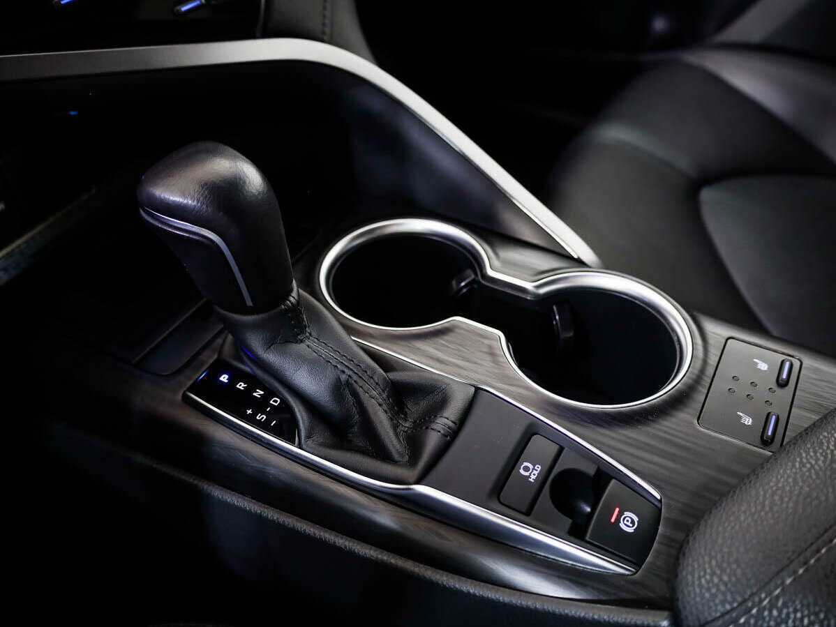Купить Toyota Camry с пробегом. Фото: #20