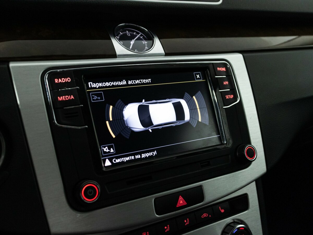 Купить Volkswagen Passat с пробегом. Фото: #14