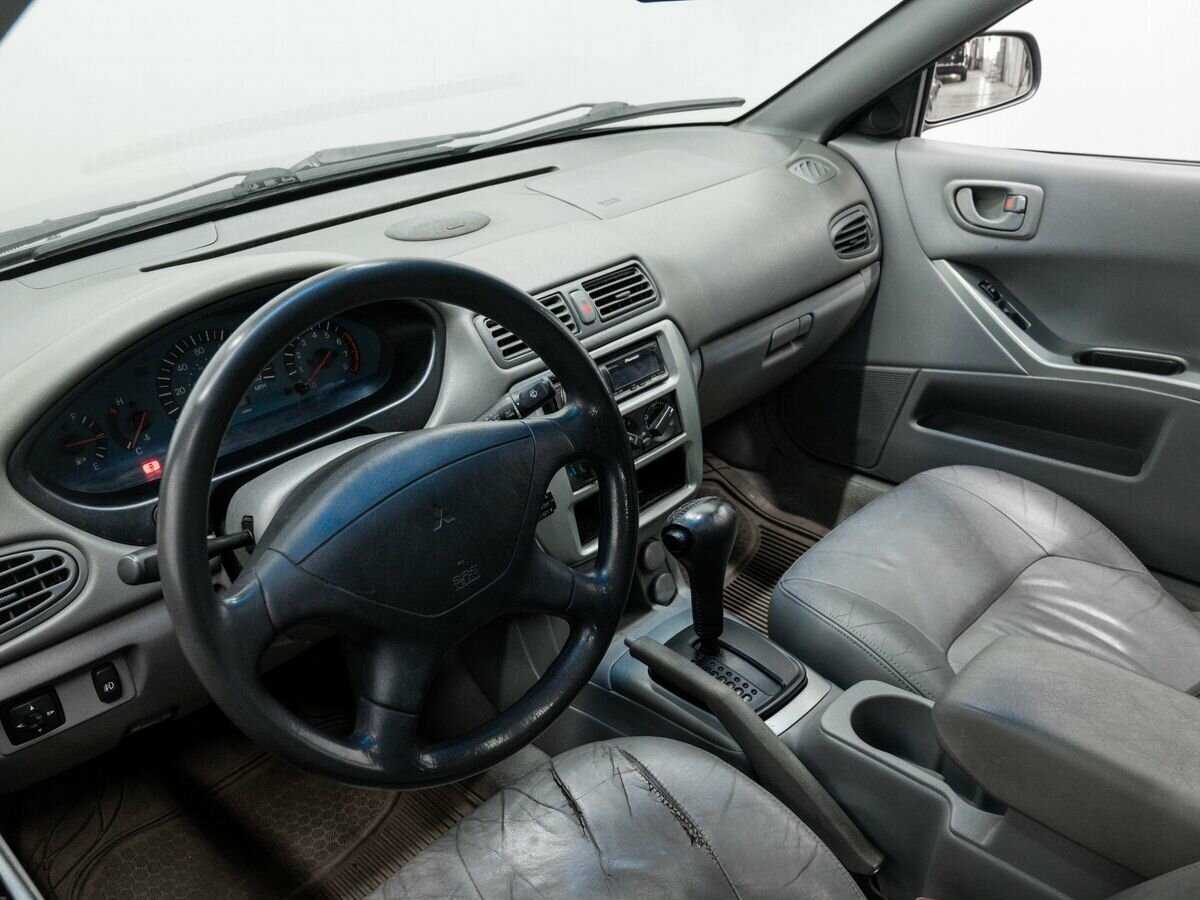 Купить Mitsubishi Galant с пробегом. Фото: #9