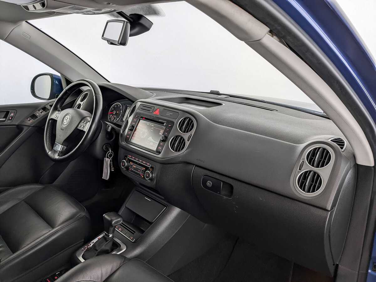 Купить Volkswagen Tiguan с пробегом. Фото: #10