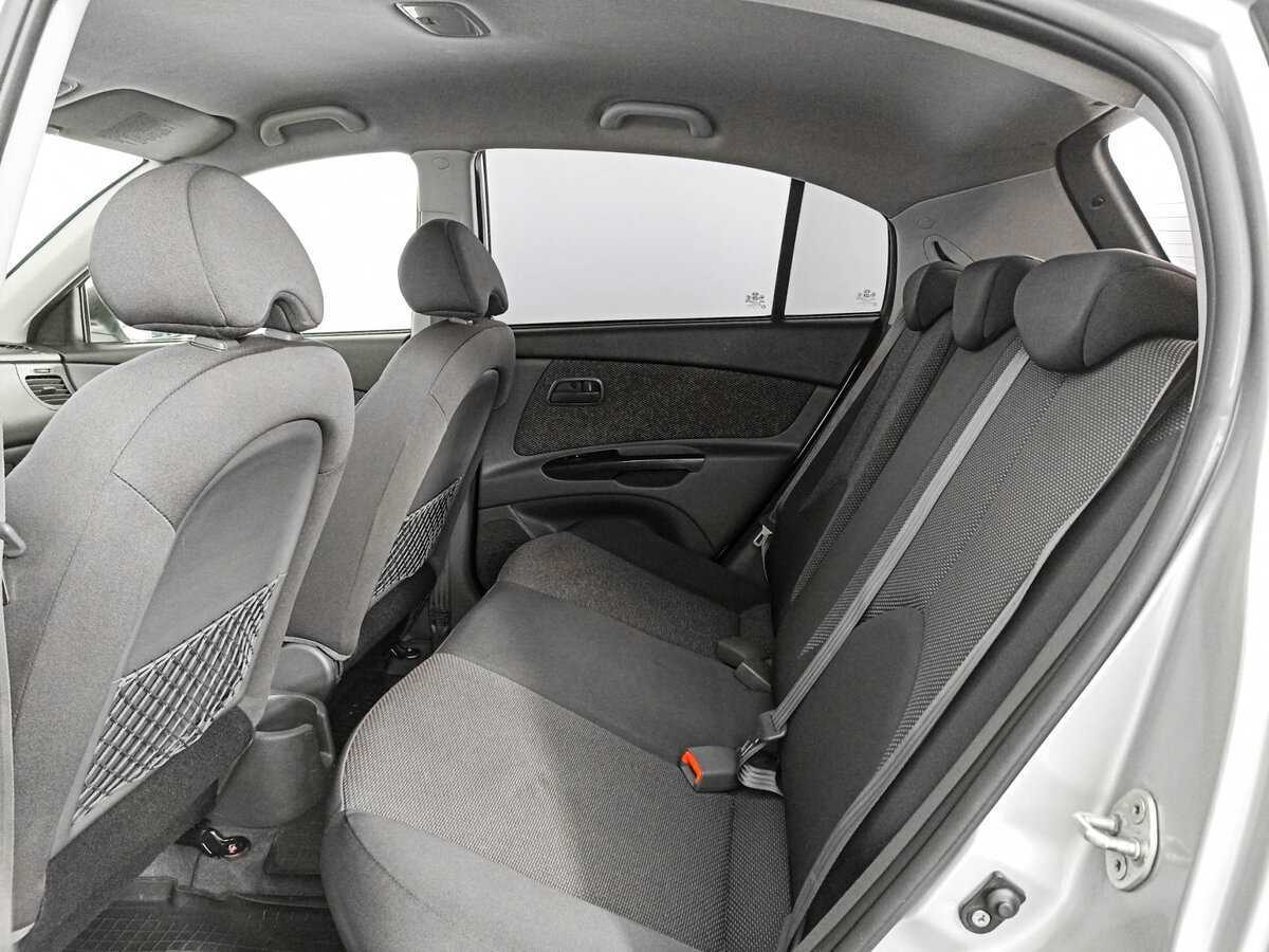 Купить Kia Rio с пробегом. Фото: #9