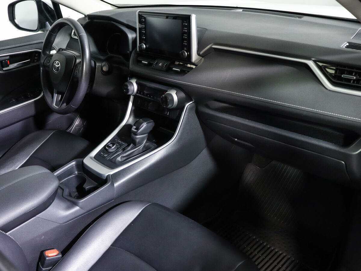 Купить Toyota RAV4 с пробегом. Фото: #9
