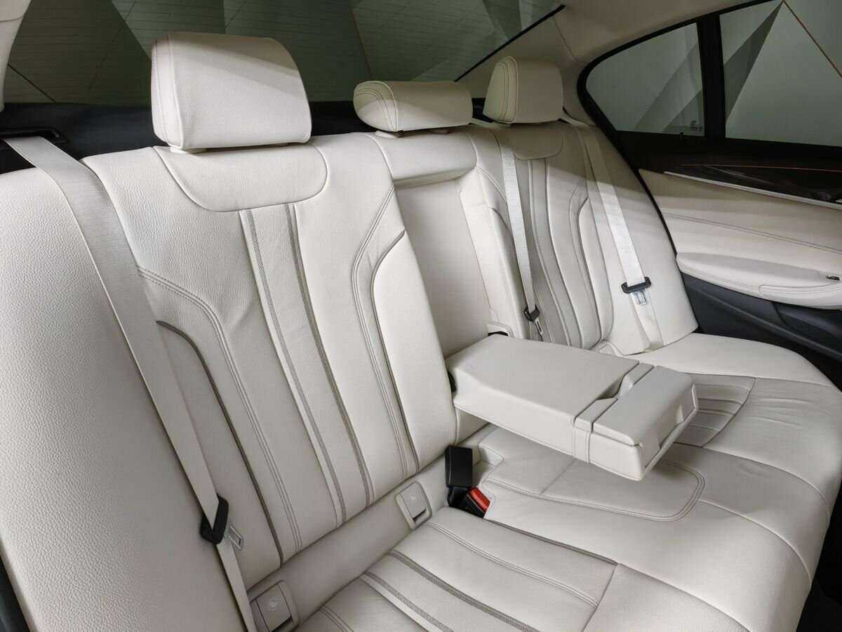 Купить BMW 5 серии с пробегом. Фото: #12