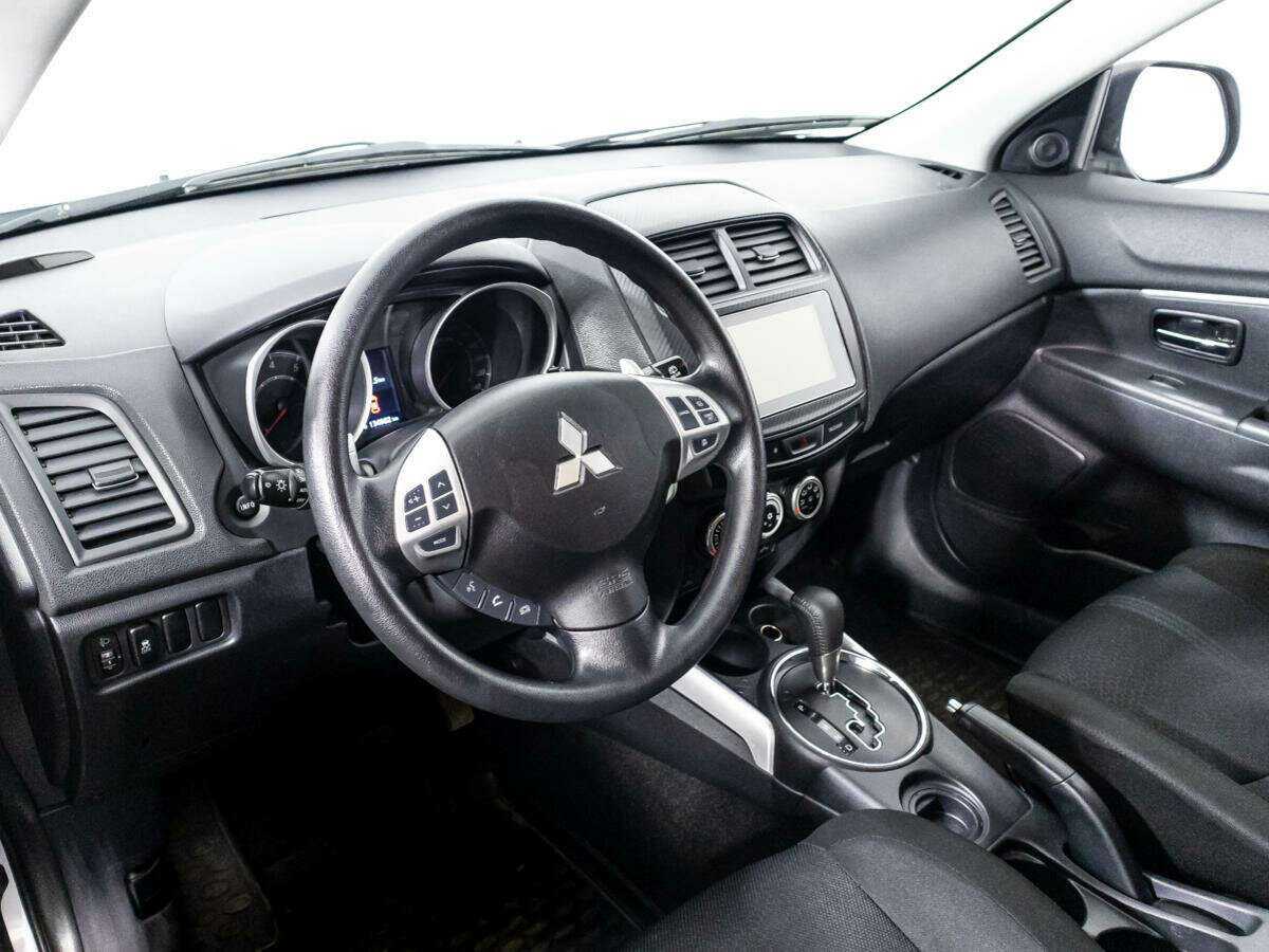 Купить Mitsubishi ASX с пробегом. Фото: #10