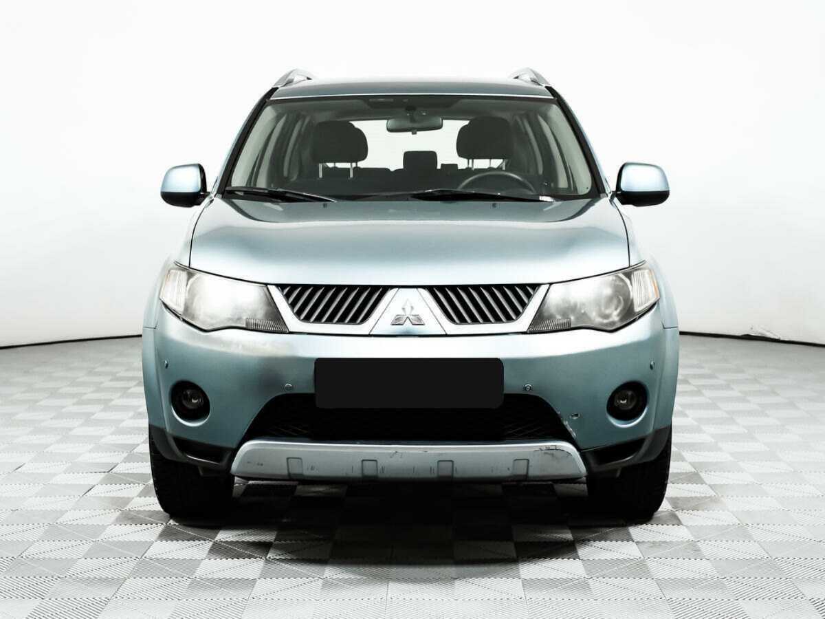 Купить Mitsubishi Outlander с пробегом. Фото: #1