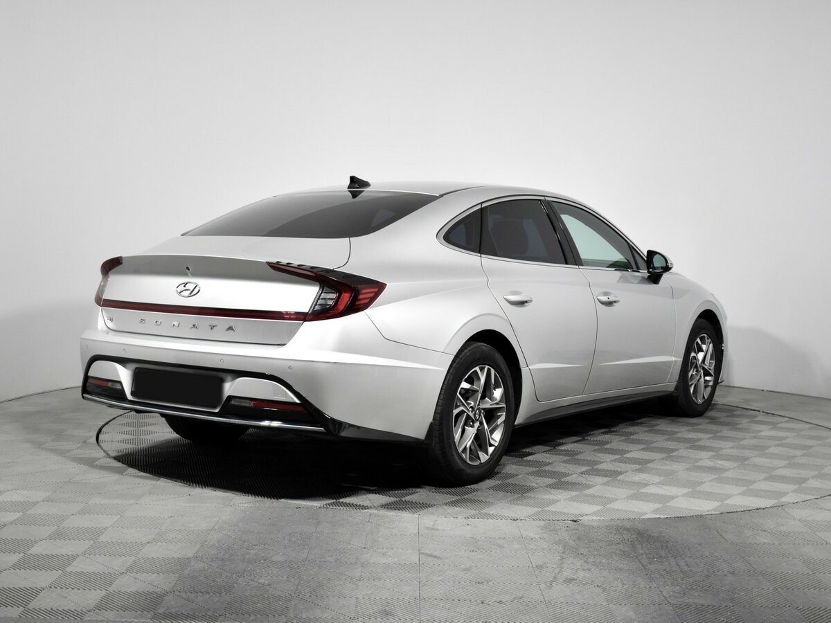Купить Hyundai Sonata с пробегом. Фото: #4