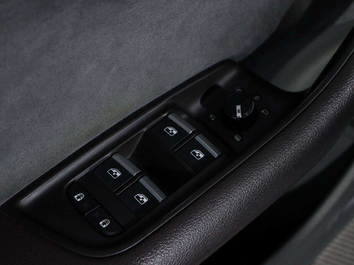 Купить Audi Q8 с пробегом. Фото: #18