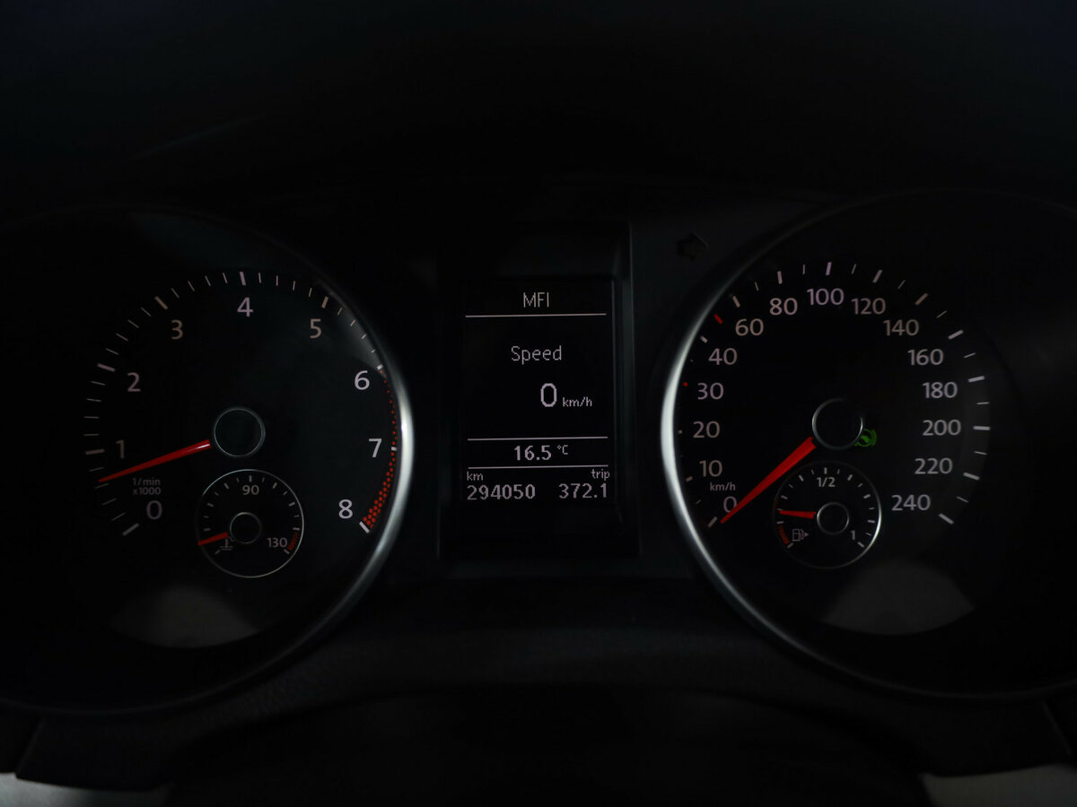 Купить Volkswagen Golf с пробегом. Фото: #10