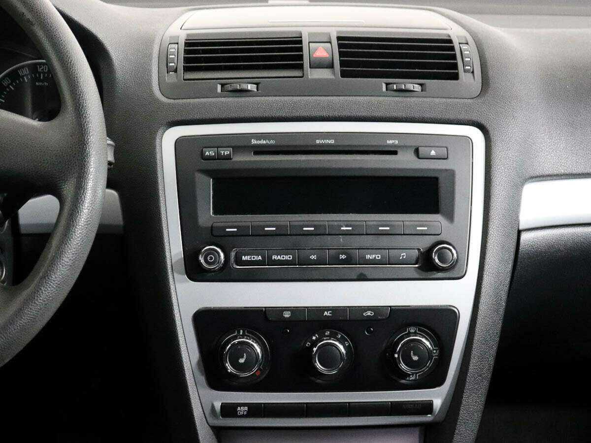 Купить Skoda Octavia с пробегом. Фото: #10