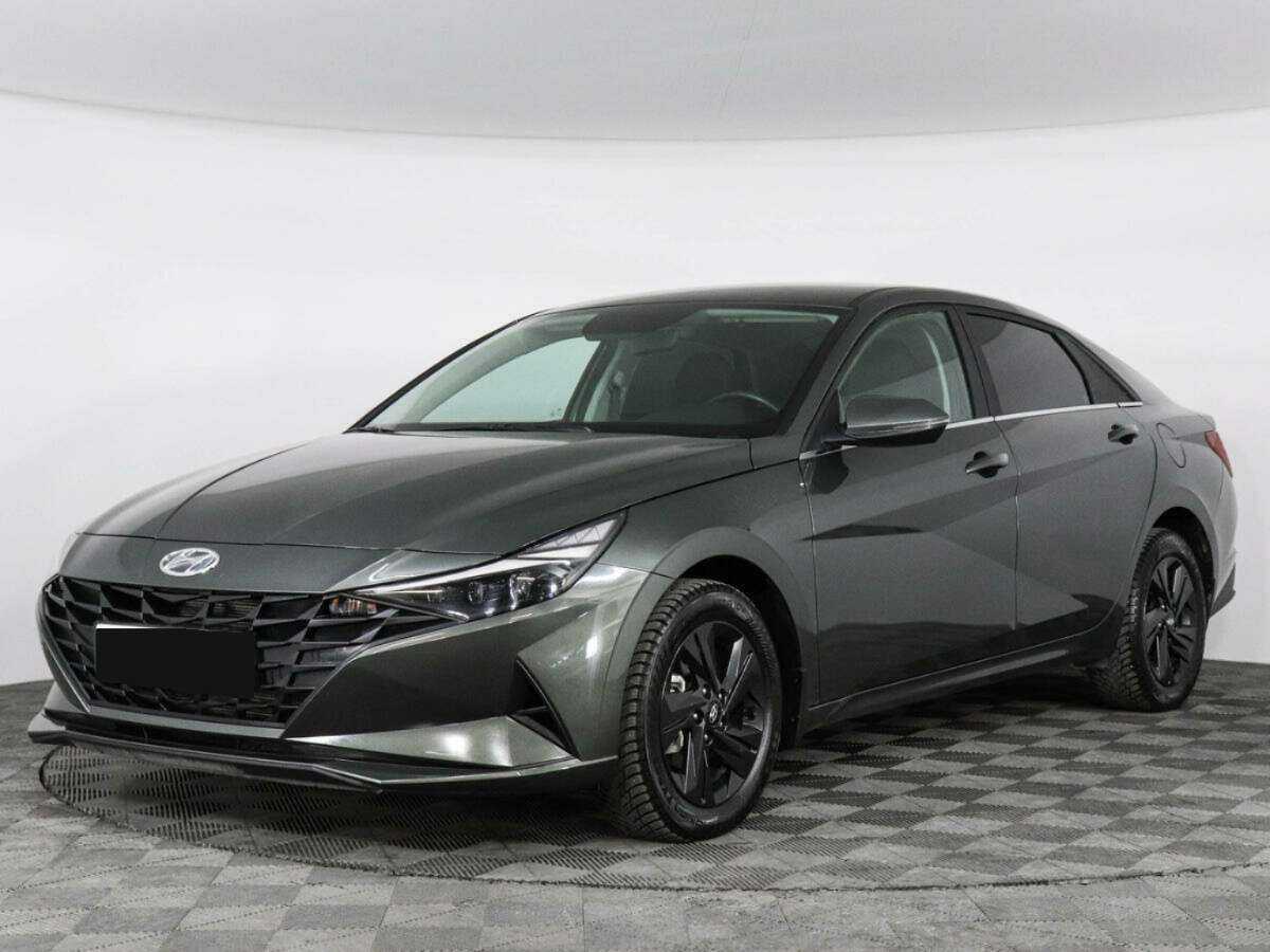 Купить Hyundai Elantra с пробегом. Посмотреть фото